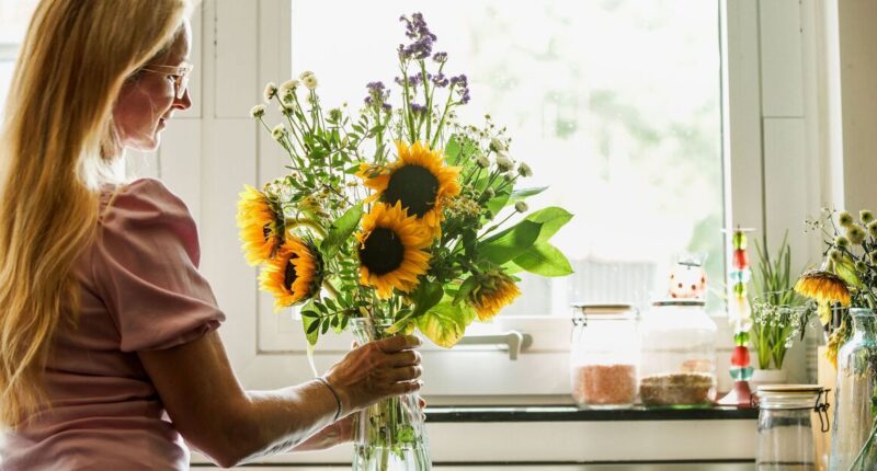 UK households urged to remove flowers from home before Wednesday