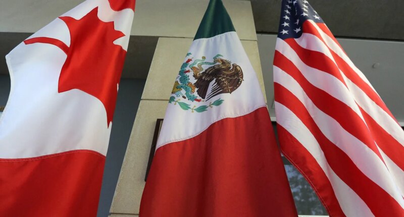 U.S. says it won't extend key trade deal with Canada and Mexico