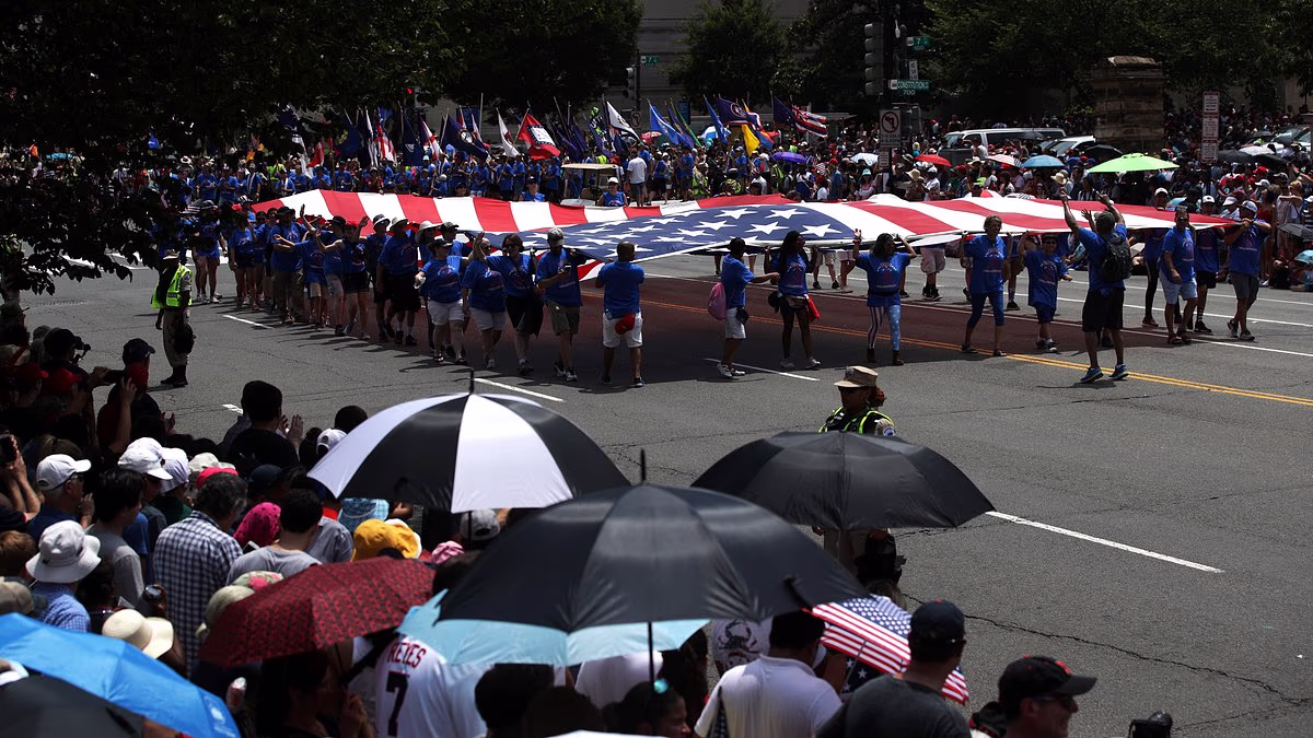 Washington DC forced to CANCEL 4th of July parade due to heat wave