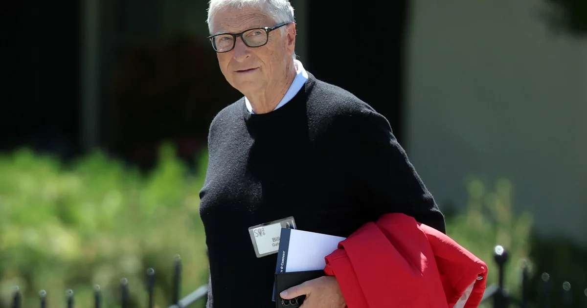 Bill Gates Warns AI Could Reshape Millions of U.S. Jobs