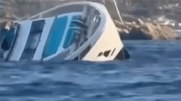 $9M Luxury Yacht Sinks on Video Days After Owner Takes Delivery