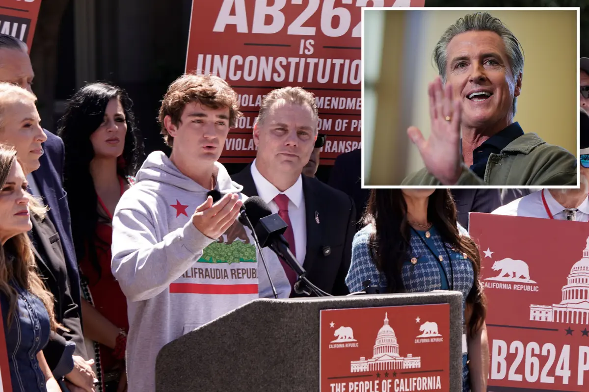 Lawmakers and activists protest bill impacting journalists