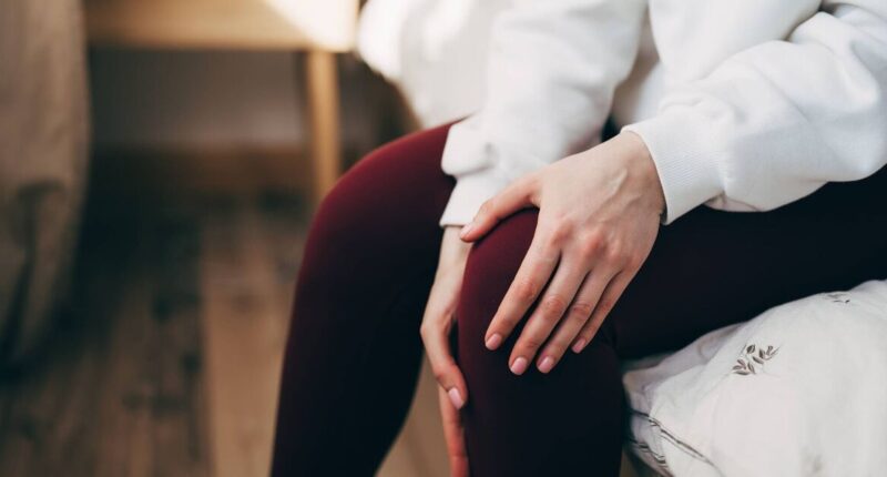 Anyone with 'clicky' knees issued important message and told 'see GP' advice