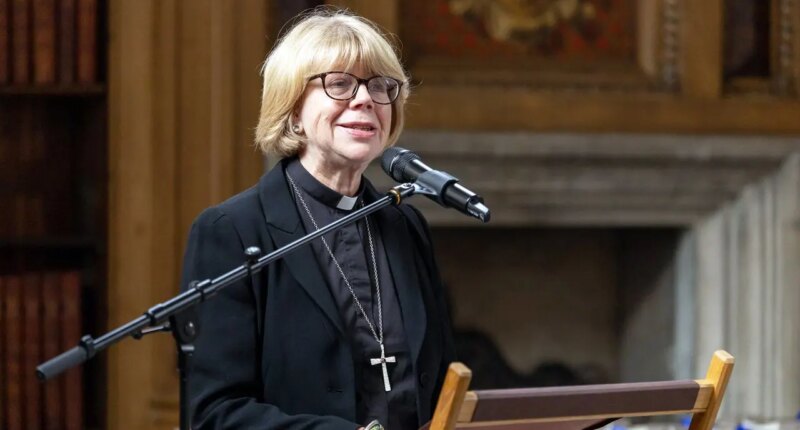 Archbishop of Canterbury withdraws award from Muslim cleric after past Osama bin Laden praise surfaces