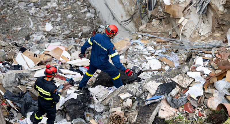 Bodies of 6 people, including 4 Americans, recovered from collapsed building in Athens, Greece