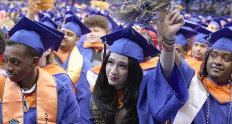 CUNY graduation rates plummet in 5-year slide