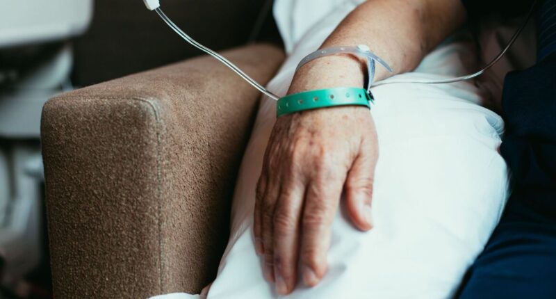 Cancer treatment at 1 time of the day ‘could double survival time’