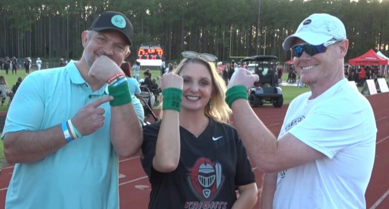 Families honor Tristyn Bailey, Trenton Stewart at St. Johns County football game