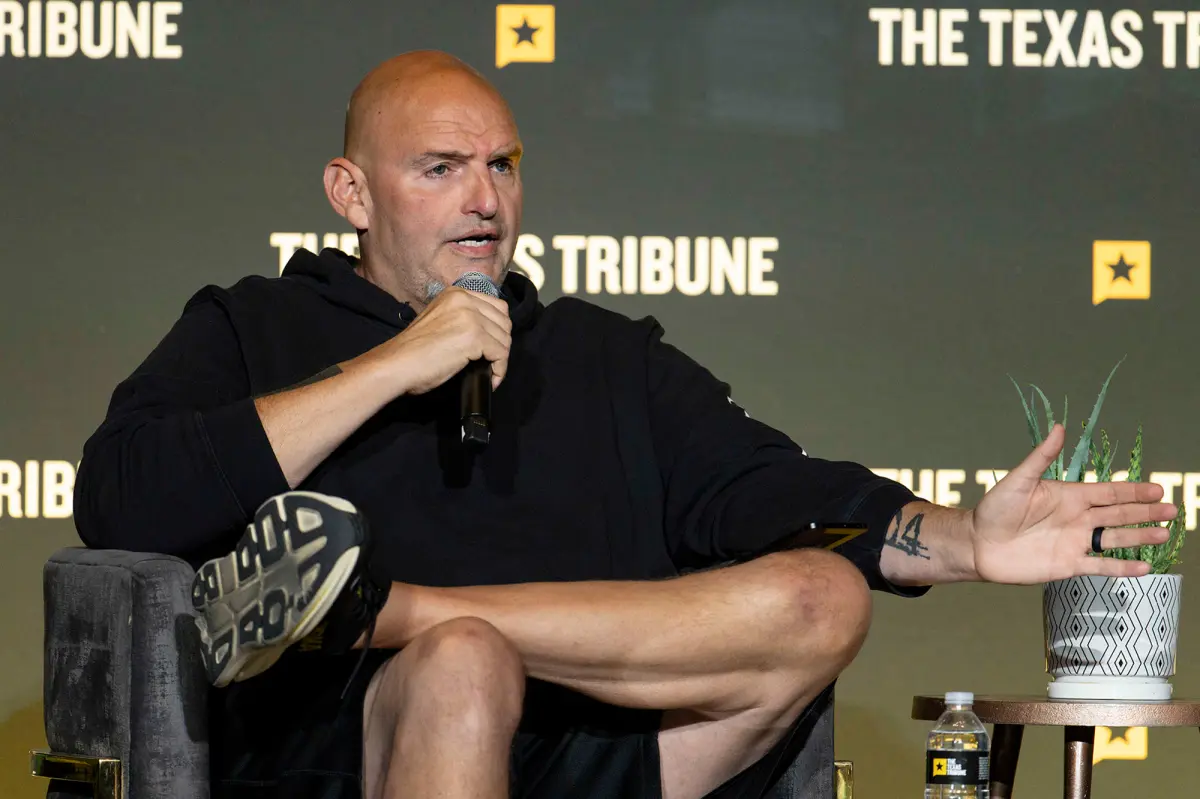 Sen. John Fetterman Calls Himself a ‘Lifelong Republican’ in Awkward Slip