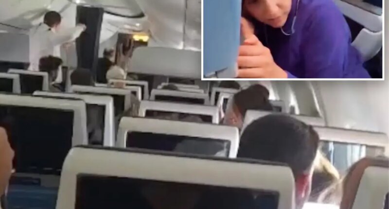 FlyDubai plane passengers scream in suspected terrorist attack: video