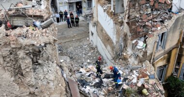 Four American tourists among 6 killed after explosion levels building near Athens’ Acropolis