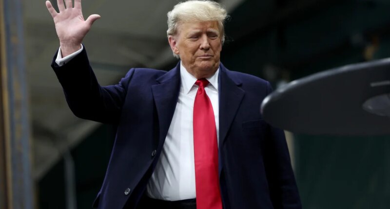 Judge dismisses Trump's 2024 lawsuit against Des Moines Register over poll results