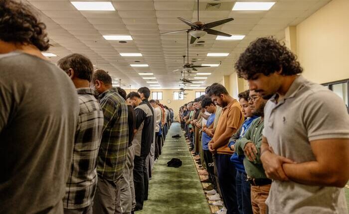 Muslim Americans push back as Republican politicians stoke anti-Sharia rhetoric ahead of election