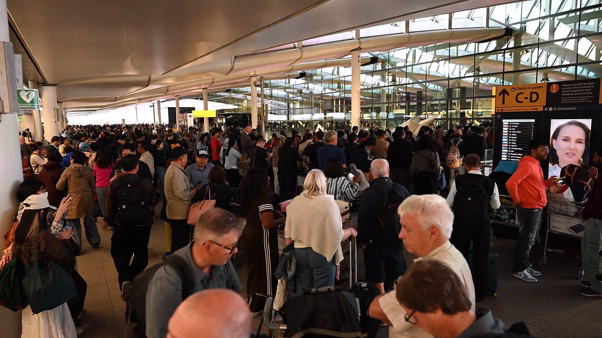 NATS boss rules out cyber attack as cause of air traffic control chaos