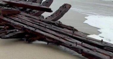 Nor'easter uncovers 19th century shipwreck Warren Sawyer on Nantucket