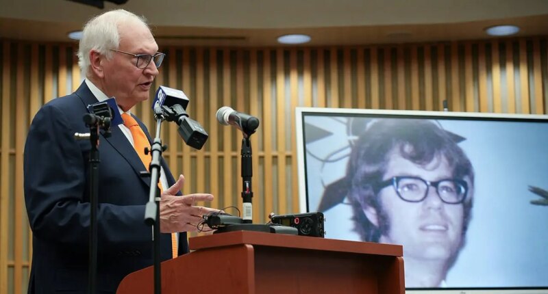 Tylenol murders mystery deepens after sheriff’s office solves decades-old ‘Unknown Wanderer’ cold case