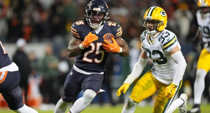 Bears game today: Chicago has opportunity to show upper hand in rivalry with Green Bay Packers at Lambeau Field Sunday