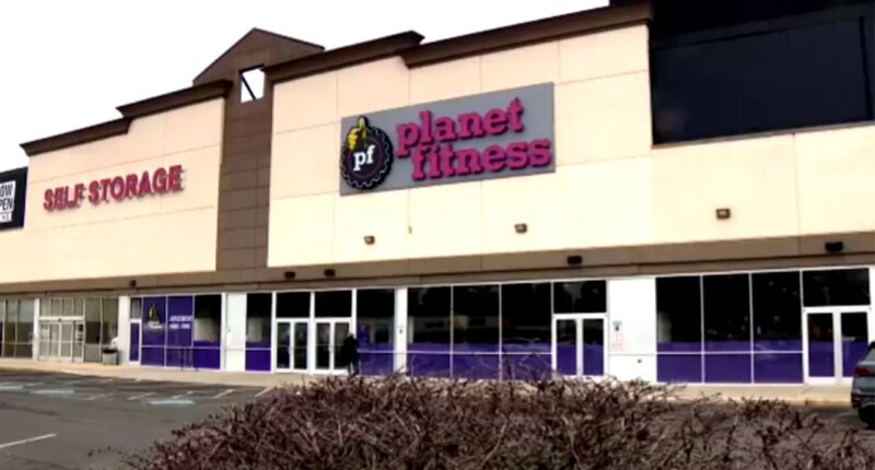 Convicted child predator allegedly attacks two women inside Planet Fitness women's locker room