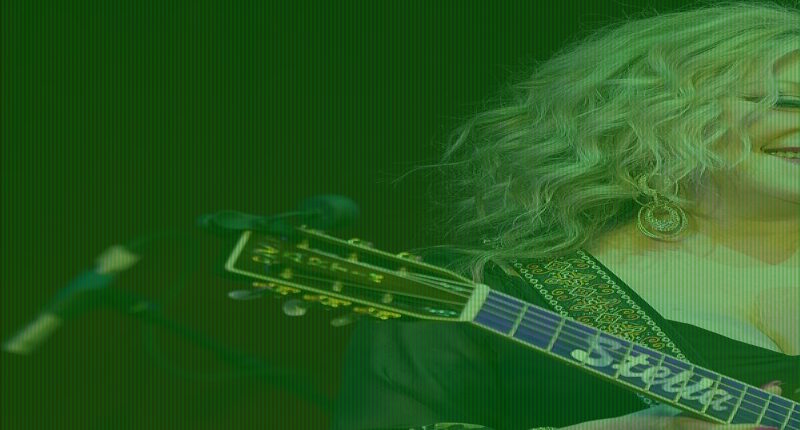Dolly Parton's sister says voting machine switched her ballot to GOP