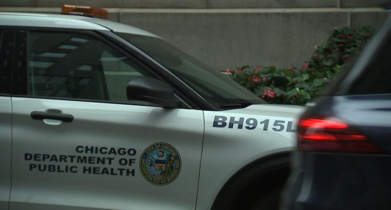 Downtown Chicago parking: I-Team finds government vehicles parked in tow zones in the Loop while nearby drivers receive tickets