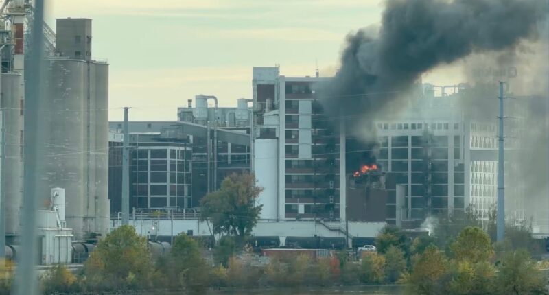 Explosion and fire erupt at Quaker Oats plant in Cedar Rapids, Iowa; no injuries