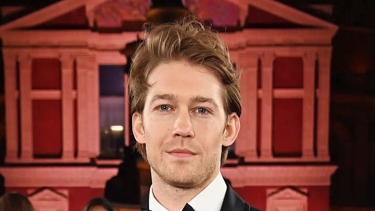 James Bond Fans Speculate Joe Alwyn Is Mystery Actor Auditioning for 007 Role