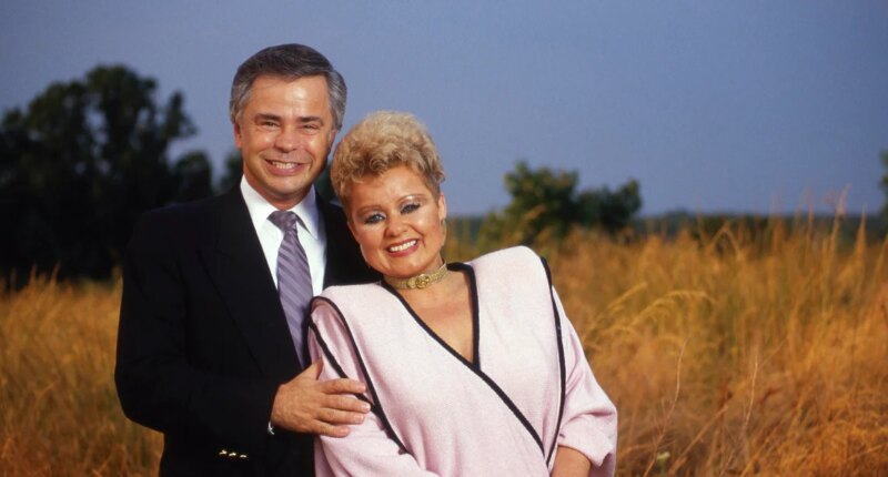 Jim Bakker, televangelist who co-founded