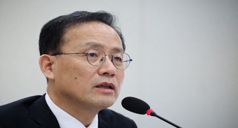 South Korea minister sees chip boom lasting through 2027