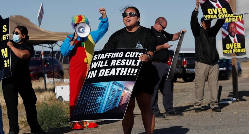 Union alleges Bureau of Prisons in contempt for failing to reinstate collective bargaining agreement