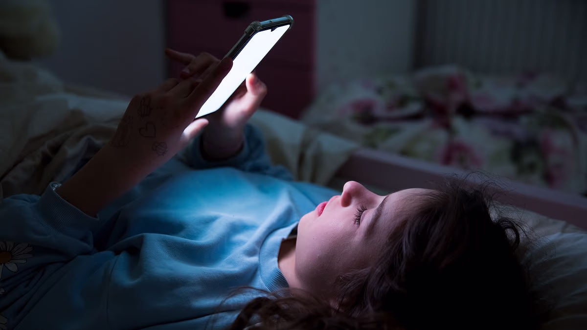 Up to 5,000 Children Face Six-Week Social Media Block
