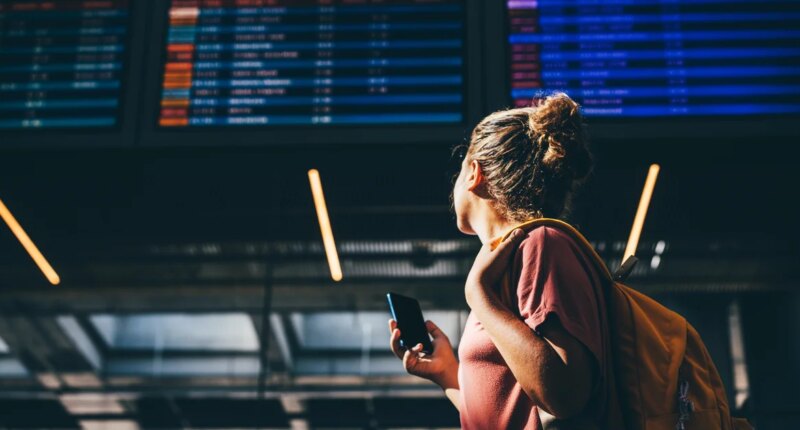 When to book Thanksgiving and Christmas flights for the best deals, according to Google